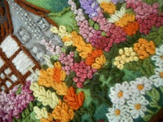 LOVELY Vintage Antique Floral House Finished Completed Tapestry HAND EMBROIDERY 3
