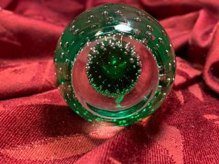 Vintage Czech Glass Bud Vase With Green Marble Bubbles Base Paperweight 5