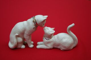 Lenox White Jeweled Cats " Awake To A Kiss " Cond.