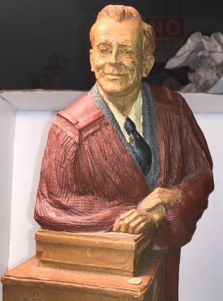 12” Tall Tom Clark Resin Sculpture Figurine Parson Patterson 1984 Preacher Pray