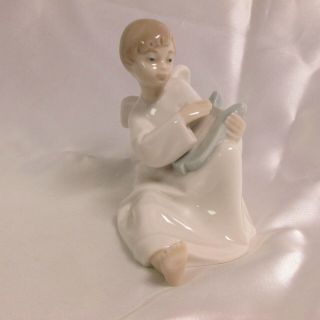 Lovely Vintage Nao By Lladro Angel Playing Harp / Lyre Figurine