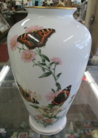 The Country Garden Butterfly Vase By John Wilkinson 1981 Franklin Porcelain 4