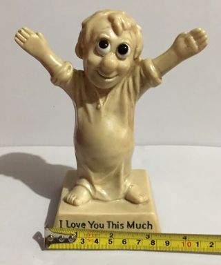 Vintage R & W Berries Figure 5 " Statue I Love You This Much