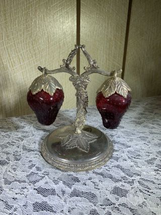 1960s Vintage Hanging Red Glass Strawberries Salt And Pepper Shakers Tree