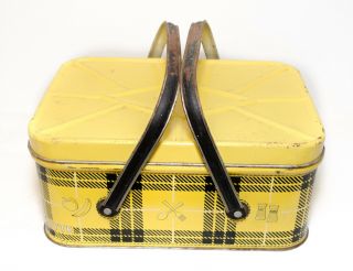 Vintage Retro Yellow Plaid Metal Picnic Basket With Handles Nesco 2