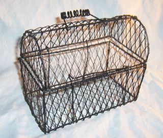 Vtg Black Metal Mesh Dome Lunch Box Hinged Chicken Wire Flower Basket Box Purse