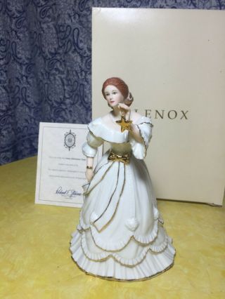 Lenox " Ivory Christmas Gala " Porcelain Figurine Perfect And Cert