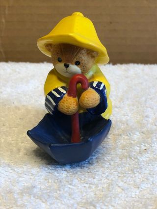 1994 Lucy And Me Open Umbrella Bear Figurine
