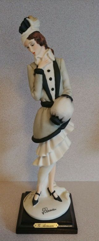 Guiseppe Armani Florence " Lady With Muff " 103/4 " Collectible Figurine