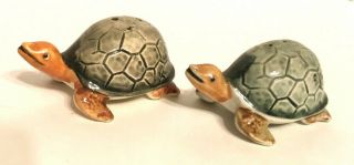 Turtle Tortoise Figurines Salt & Pepper Shakers Vintage Japan Green Gray Brown