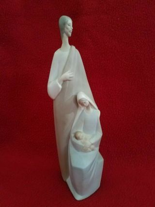 Lladro Joseph,  Mary And Baby Jesus Figurine Hand Made In Spain