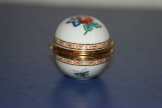 Porcelaine LIMOGES Castel France Egg - Shaped Hinged Trinket Box 4