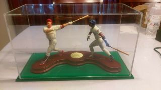 Mark Mcgwire And Sammy Sosa Home Run Kings Figurine Danbury W/ Display Case