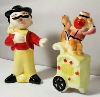 Vintage Man And Monkey Music Grinder Salt & Pepper Shakers Japan Trained Monkey