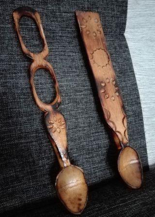 Set Of 2 Romanian Vintage Wood Spoons Handmade Handcrafted Wall Hanging Folk Art