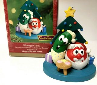2001 Hallmark VeggieTales,  Waiting for Santa,  Cartoon Christmas Ornament 2
