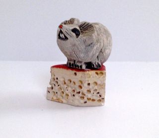 Artesania De Rosa Rinconada Uruguay Ceramic Pottery Mouse On Cheese Figurine C1