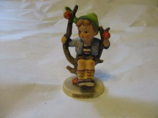 Hummel Figurine 142 " Apple Tree Boy "