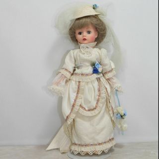 Madame Alexander Doll 14622 ln box Amy the Bride 4