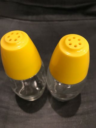 Vintage Gemco MCM Yellow Top Glass Salt and Pepper Shaker Set 2