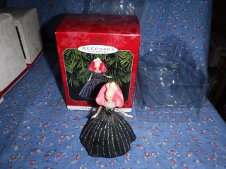 Hallmark Ornament Holiday Barbie 6th In Series W/ Box 1998 Black Gown
