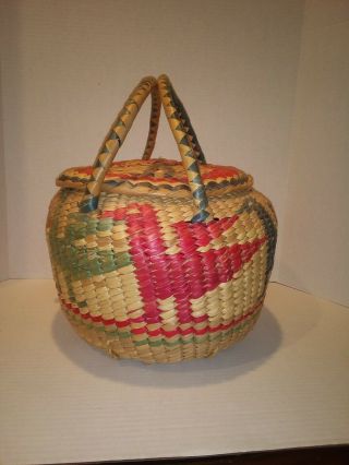 Woven Sweet or Sea Grass Basket with Handles and Lid. 3