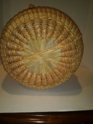 Woven Sweet or Sea Grass Basket with Handles and Lid. 4