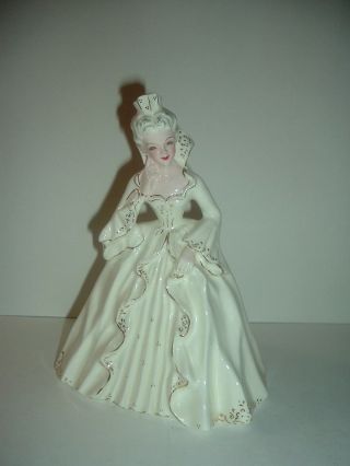Florence Ceramics Her Majesty In White Gown Lady Figurine