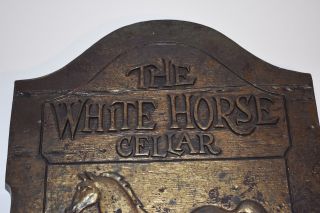 WHITE HORSE CELLAR Wall Plaque Sign Syroco 4587 Scotch Whisky Bar Pub Art Gold 2