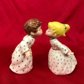 Vintage Porcelain Bisque Kissing Boy Girl Figurine 3.  5 " Japan Gold Trim Pajamas