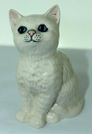 Vintage White Porcelain Royal Doulton Cat Figurine
