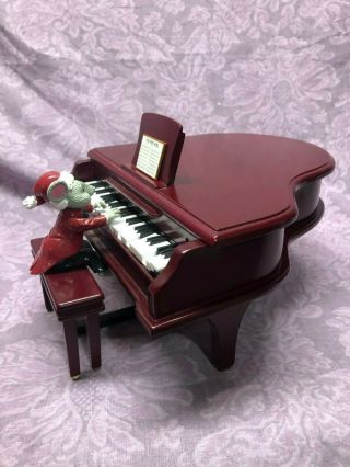 Gold Label Magical Musical Maestro Mouse With Baby Grand Piano & 12 Music Sheets