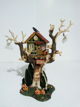 Dept 56 Haunted Tree House 56.  55150 Spooky Snow Village Halloween Ghosts W/box
