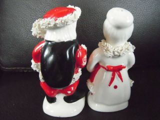 Vintage Santa & Mrs Claus Salt and Pepper Shaker Christmas - Napco Foil Label 3