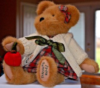 Boyd " Miss Mcintosh " Stuffed Plush Bear Apple - A.  B.  C 