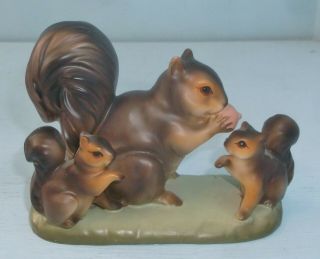 Vintage Enesco Porcelain Mother Squirrel W/ Babies Figurine Fall Cabin Woodland