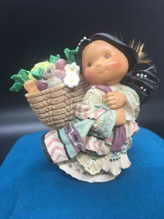 Enesco Friends Of The Feather Walks With A Spring In Her Step Figurine From 1997