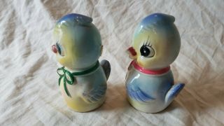 Vintage Cute Ceramic Commodore Japan Multi - Colored Birds Salt & Pepper Shakers 2