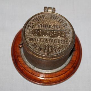 Vintage Neptune Water Co.  Trident Water Meter Cap York Box Brass Cast Iron