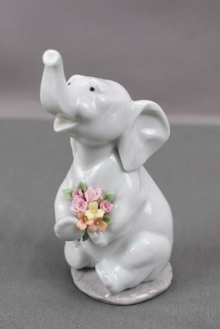 Lladro Lucky In Love White Elephant Pink Flowers 1997