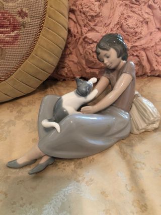 Nao Lladro Girl Sitting With Cat Figurine