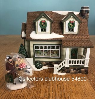 Dept 56 Dickens Village Collectors Clubhouse 54800 - Limited Edition