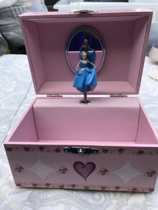 Disney Princess Musical Jewelry Box - Cinderella Dancing
