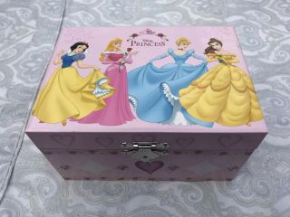 Disney Princess Musical Jewelry Box - Cinderella Dancing 3