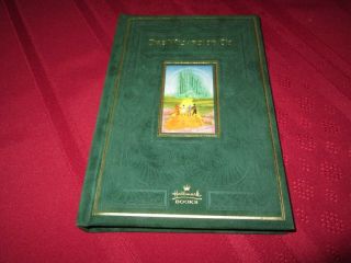 The Wizard Of Oz Hallmark Book 2000 Gentle Use Green Velvet Feel Cover