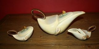 Hull Pottery Parchment And Pine Aladdin Teapot With Sugar/creamer