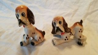 Vintage Adorable Ceramic Brown - White & Tan Hound Dogs Salt And Pepper Shakers