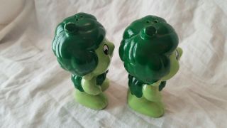 Vintage Ceramic Jolly Green Giant Salt and Pepper Shakers 4