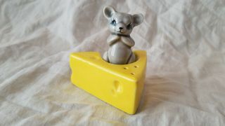 Vintage Ceramic Vandor Cute Mouse & Cheddar Cheese Salt And Pepper Shakers