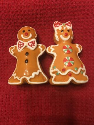 Christmas And Holidays Ginger Bread Boy And Girl Salt And Pepper Shaker